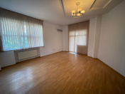 İcarəyə verilir 4 otaqlı 154 m2 yeni tikili 28 May m.