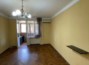 Satılır 3 otaqlı 75 m2 köhnə tikili İnşaatçılar m.