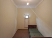 İcarəyə verilir 2 otaqlı 30 m2 həyət evi Nizami m.