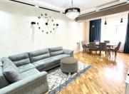 İcarəyə verilir 3 otaqlı 100 m2 yeni tikili Neftçilər m.