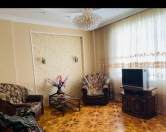 İcarəyə verilir 2 otaqlı 60 m2 köhnə tikili 28 May m.