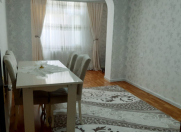 Satılır 2 otaqlı 60 m2 köhnə tikili Nizami m.