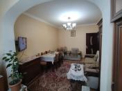 Satılır 2 otaqlı 55 m2 köhnə tikili 4 mkr