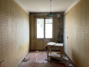 Satılır 2 otaqlı 42 m2 köhnə tikili 4 mkr