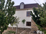 Satılır 8 otaqlı 550 m2 həyət evi Novxanı