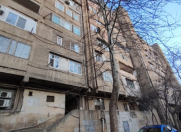 Satılır 3 otaqlı 70 m2 köhnə tikili İnşaatçılar m.