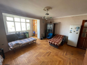 Satılır 1 otaqlı 50 m2 köhnə tikili Neftçilər m.