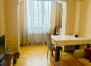Satılır 2 otaqlı 60 m2 köhnə tikili Nizami m.