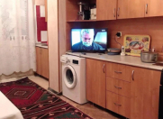 Satılır 3 otaqlı 80 m2 köhnə tikili Azadlıq prospekti m.