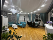 Satılır 4 otaqlı 150 m2 yeni tikili 20 yanvar m.