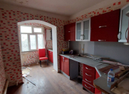 Satılır 2 otaqlı 72 m2 köhnə tikili Əhmədli m.