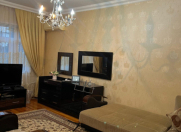 Satılır 2 otaqlı 70 m2 köhnə tikili Bakıxanov