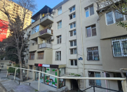 Satılır 2 otaqlı 55 m2 köhnə tikili İnşaatçılar m.
