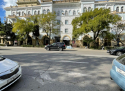 Satılır 1 otaqlı 60 m2 obyekt Elmlər Akademiyası m.