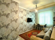 Satılır 2 otaqlı 60 m2 yeni tikili Xalqlar Dostluğu m.