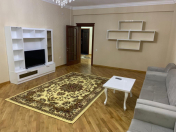 Satılır 4 otaqlı 165 m2 yeni tikili Şah İsmayıl Xətai m.