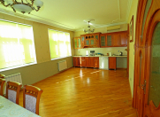 Satılır 4 otaqlı 105 m2 köhnə tikili Nəriman Nərimanov m.