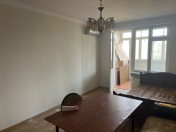 Satılır 1 otaqlı 40 m2 köhnə tikili Gənclik m.