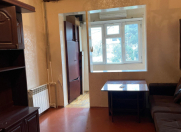 Satılır 3 otaqlı 70 m2 köhnə tikili Gənclik m.