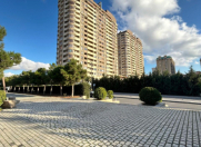 Satılır 4 otaqlı 160 m2 yeni tikili Şah İsmayıl Xətai m.
