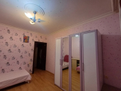 Satılır 4 otaqlı 100 m2 köhnə tikili Həzi Aslanov m.