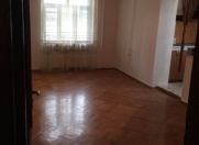Satılır 3 otaqlı 60 m2 köhnə tikili Əhmədli m.