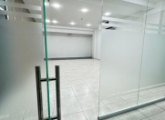 İcarəyə verilir 1 otaqlı 60 m2 ofis 28 Mall