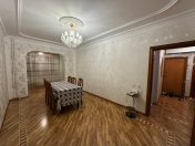 Satılır 4 otaqlı 110 m2 köhnə tikili Azadlıq prospekti m.