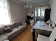 İcarəyə verilir 3 otaqlı 60 m2 köhnə tikili Xətai r.