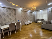 Satılır 3 otaqlı 110 m2 yeni tikili 8 Noyabr m.