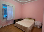 Satılır 3 otaqlı 115 m2 köhnə tikili Sahil m.