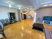 Satılır 5 otaqlı 274 m2 yeni tikili Elmlər Akademiyası m.