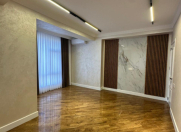 Satılır 3 otaqlı 120.5 m2 yeni tikili 28 May m.