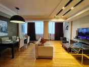 Satılır 4 otaqlı 205 m2 yeni tikili Gənclik m.