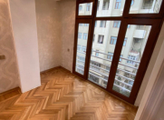 Satılır 3 otaqlı 85 m2 köhnə tikili ABŞ səfirliyi