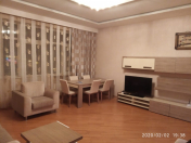 Satılır 3 otaqlı 160 m2 yeni tikili 28 May m.