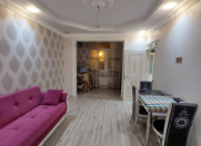 Satılır 2 otaqlı 49 m2 köhnə tikili Gənclik m.