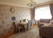 Satılır 2 otaqlı 60 m2 köhnə tikili Həzi Aslanov m.