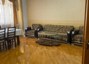 İcarəyə verilir 4 otaqlı 160 m2 yeni tikili Gənclik m.