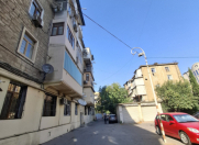 Satılır 3 otaqlı 80 m2 köhnə tikili Nəriman Nərimanov m.