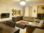 Satılır 3 otaqlı 115 m2 yeni tikili Nizami m.