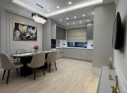 Satılır 3 otaqlı 100 m2 yeni tikili 8 Noyabr m.