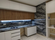 Satılır 3 otaqlı 82 m2 yeni tikili Şərq Bazarı