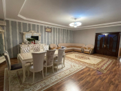 Satılır 3 otaqlı 146 m2 yeni tikili Nizami m.
