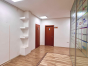 İcarəyə verilir 6 otaqlı 200 m2 ofis AF Business House