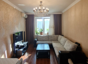 Satılır 3 otaqlı 50 m2 köhnə tikili Memar Əcəmi m.