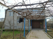 Satılır 5 otaqlı 220 m2 həyət evi Y.Suraxanı