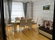 Satılır 3 otaqlı 125000 m2 yeni tikili Xalqlar Dostluğu m.