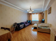 Satılır 4 otaqlı 170 m2 yeni tikili 28 May m.