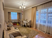 Satılır 3 otaqlı 90 m2 köhnə tikili Həzi Aslanov m.